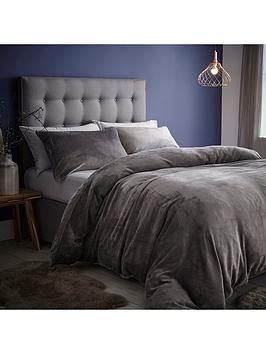 Silentnight Velvet Touch Fleece Duvet Cover Set - Grey