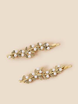 Accessorize 2 X Pearl Leaf Slides