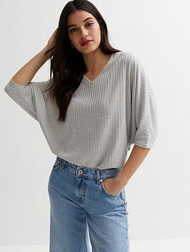 New Look Ribbed Fine Knit V Neck Batwing Top - Pale Grey