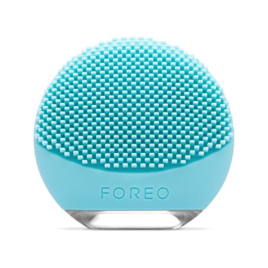 FOREO LUNA go Portable and Personalized Facial Cleansing Brush for Oily Skin