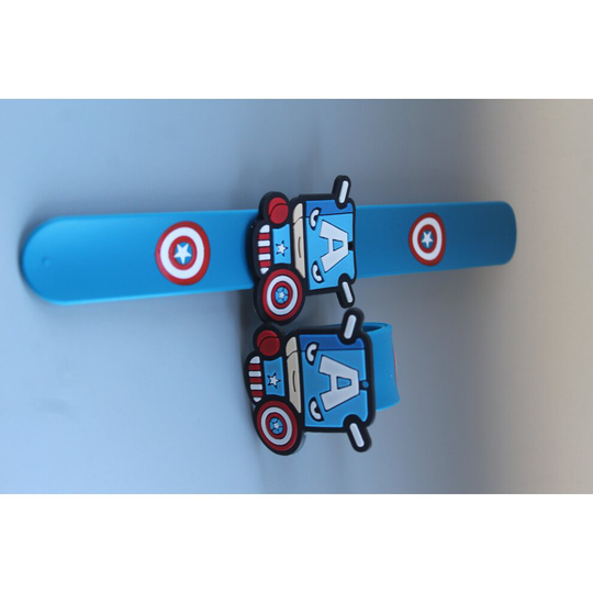 (Captain America) Super Hero Snap On Bracelet Bangle Toy